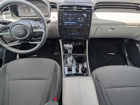 Certified 2024 Hyundai Tucson SEL AWD/4WD image 10