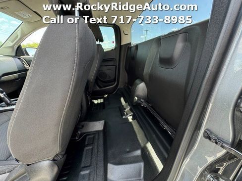 Used 2022 Chevrolet Colorado LT w/ Fleet Safety Package RWD image 18