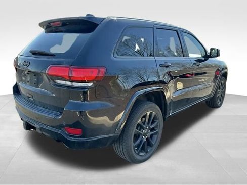 Used 2022 Jeep Grand Cherokee Laredo X image 7