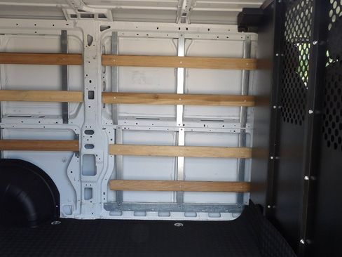 Used 2025 RAM ProMaster 2500 w/ U-Haul Equipment Group FWD image 23