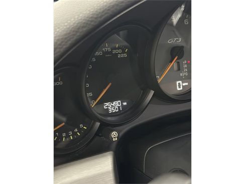 Used 2015 Porsche 911 GT3 RWD image 15