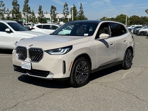 Used 2025 BMW X3 xDrive30i w/ Convenience Package image 2