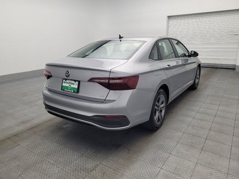 Used 2024 Volkswagen Jetta SE image 9