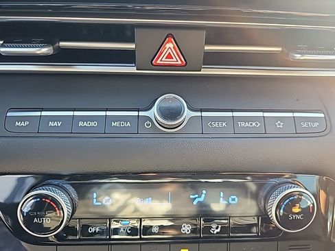 New 2026 Hyundai Elantra Limited image 19