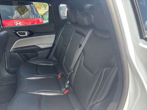 Used 2025 Jeep Compass Limited AWD/4WD image 36