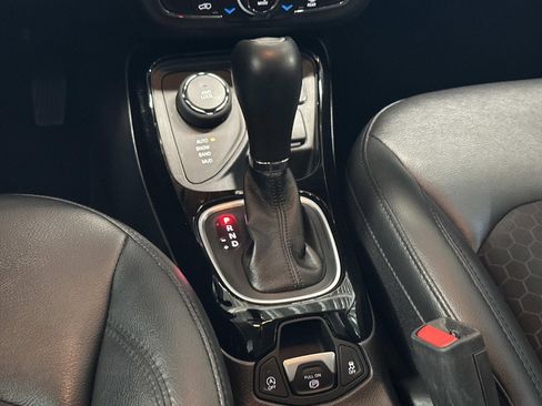 Used 2019 Jeep Compass Altitude image 23