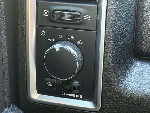 Used 2022 RAM 1500 Classic Warlock w/ Electronics Group AWD/4WD image 31