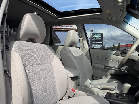 Used 2011 Subaru Forester 2.5X Premium AWD/4WD image 16