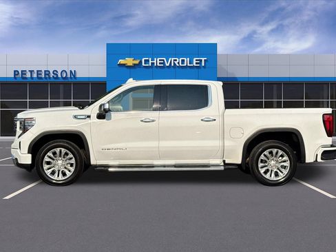 Used 2024 GMC Sierra 1500 Denali w/ Technology Package AWD/4WD image 7