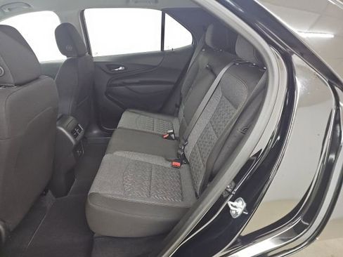 Used 2024 Chevrolet Equinox LT image 3