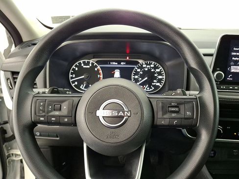 Used 2024 Nissan Rogue S image 16