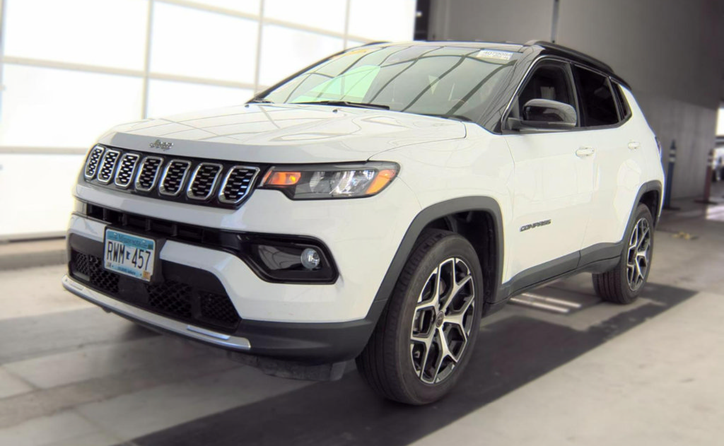Used 2025 Jeep Compass Limited AWD/4WD image 10