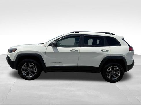 Used 2019 Jeep Cherokee Trailhawk w/ Comfort/Convenience Group AWD/4WD image 2