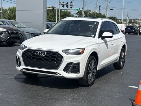 Used 2023 Audi Q5 2.0T Premium Plus w/ Premium Plus Package AWD/4WD image 13
