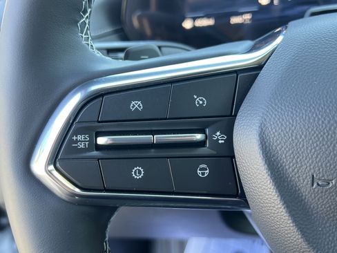 New 2026 Chevrolet Traverse Z71 w/ Enhanced Driving Package AWD/4WD image 20