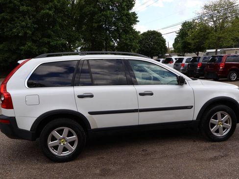 Used 2005 Volvo XC90 2.5T FWD image 10