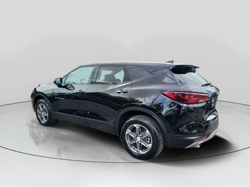 Used 2025 Chevrolet Blazer LT FWD image 5