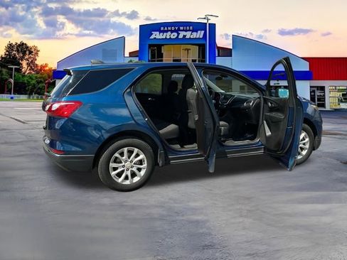 Used 2019 Chevrolet Equinox LT FWD image 31
