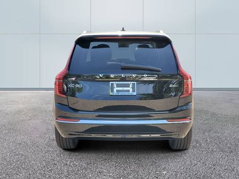 Certified 2026 Volvo XC90 B6 Plus w/ Protection Package Premier AWD/4WD image 5