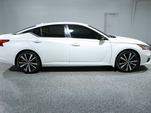 Used 2021 Nissan Altima 2.5 SR FWD image 6