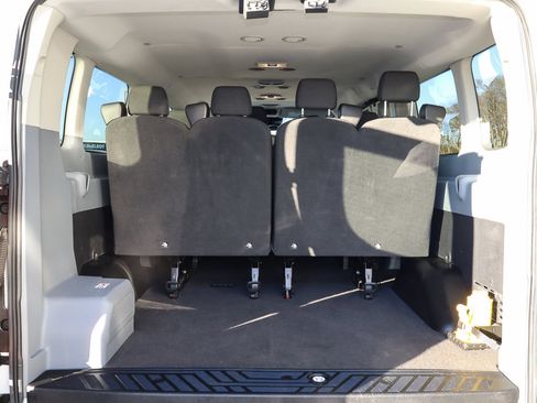 Used 2016 Ford Transit 350 XLT image 11