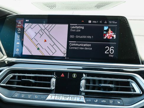 Used 2021 BMW X7 M50i AWD/4WD image 15