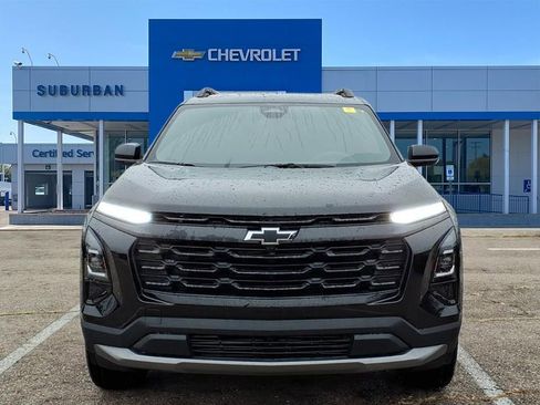 New 2026 Chevrolet Equinox LT image 2