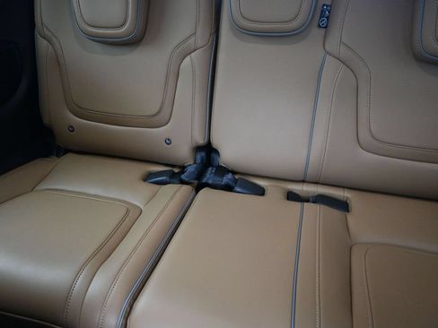 New 2026 INFINITI QX80 Luxe w/ Cargo Package RWD image 17