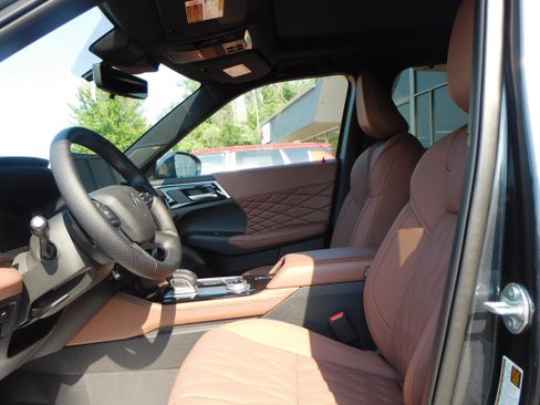 Used 2025 Mitsubishi Outlander SEL image 13