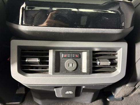 Used 2026 Ford F250 Lariat w/ Black Appearance Package AWD/4WD image 30