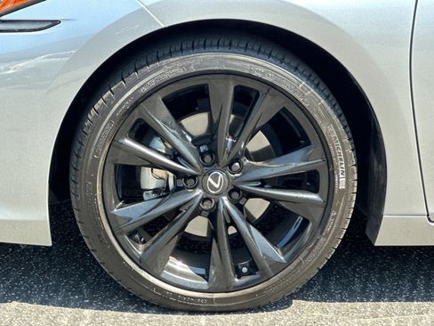 Used 2023 Lexus ES 350 F Sport w/ Accessory Package (Z1) FWD image 32