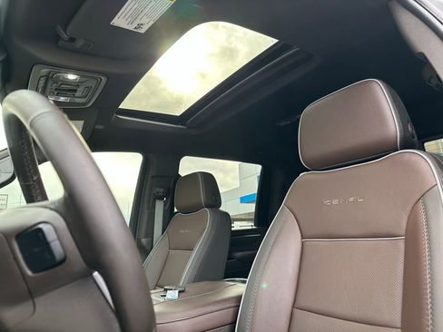 Used 2025 GMC Sierra 2500 Denali w/ Denali Reserve Package image 14