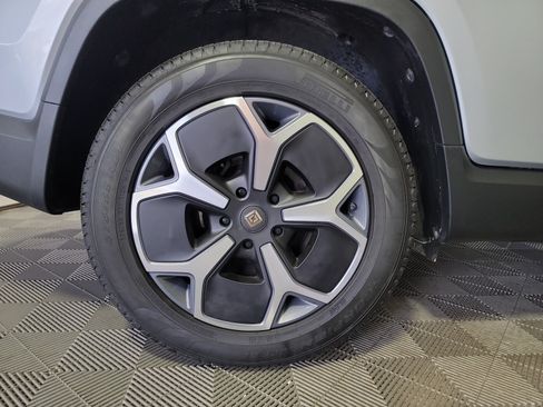 Used 2024 Rivian R1T Adventure Dual AWD/4WD image 12