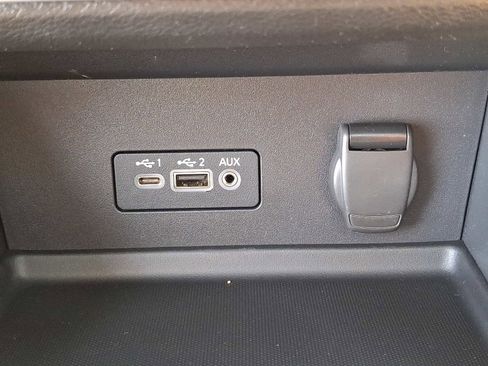Used 2020 Nissan Sentra SV w/ SV Premium Package FWD image 25