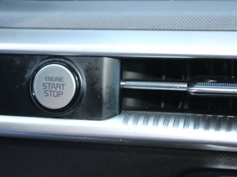 Used 2022 Kia K5 GT-Line FWD image 23