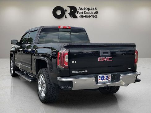 Used 2017 GMC Sierra 1500 SLT image 4