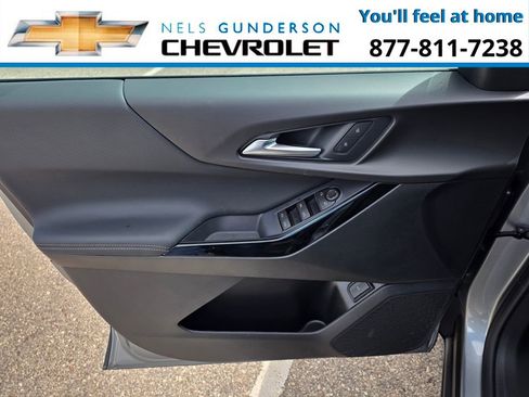 New 2026 Chevrolet Equinox LT w/ Convenience Package II AWD/4WD image 17