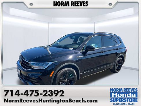 Used 2023 Volkswagen Tiguan SE R-Line FWD image 1