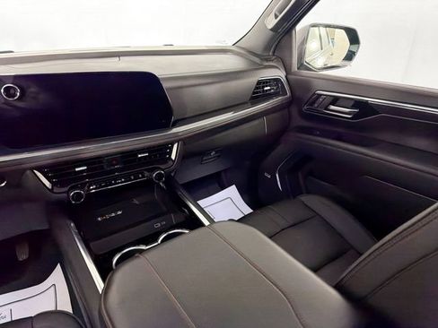 Used 2025 Chevrolet Tahoe RST w/ Comfort Package image 23