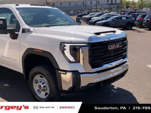 New 2026 GMC Sierra 2500 Pro AWD/4WD image 2