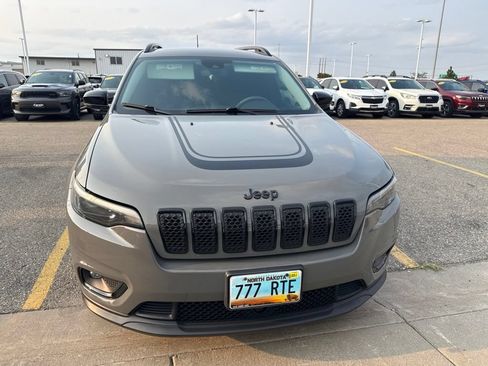 Certified 2022 Jeep Cherokee Latitude AWD/4WD image 3