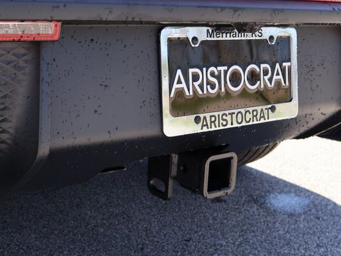 New 2025 Porsche Macan image 6