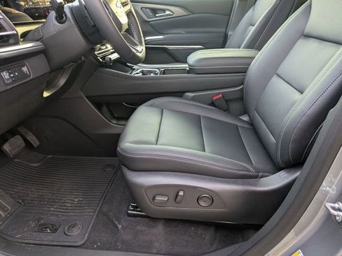 New 2026 Chevrolet Traverse LT w/ Midnight/Sport Edition image 11