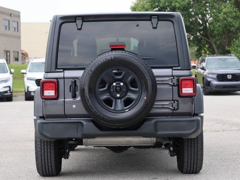Used 2022 Jeep Wrangler Unlimited Sport AWD/4WD image 10