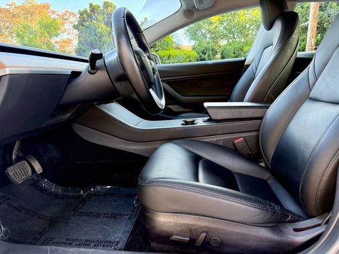 Used 2019 Tesla Model 3 Standard Range Plus RWD image 8