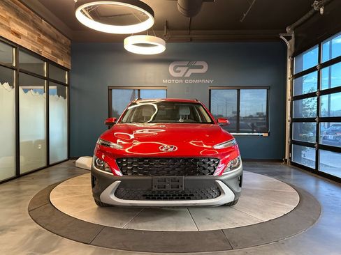 Used 2022 Hyundai Kona SEL FWD image 8