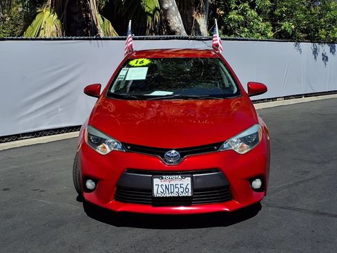 Used 2016 Toyota Corolla LE FWD image 3