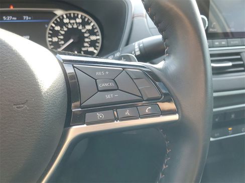 Used 2020 Nissan Altima 2.5 SR w/ Premium Package image 24