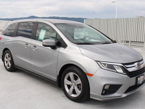 Used 2019 Honda Odyssey EX image 2