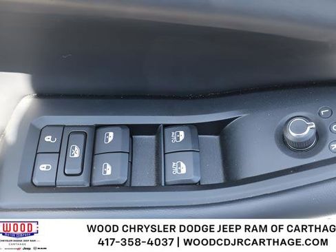Used 2024 Jeep Grand Cherokee Altitude AWD/4WD image 19